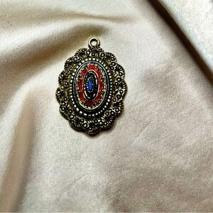 Vintage 70s Sarah Coventry Old Vienna Oval Enamel Pendant